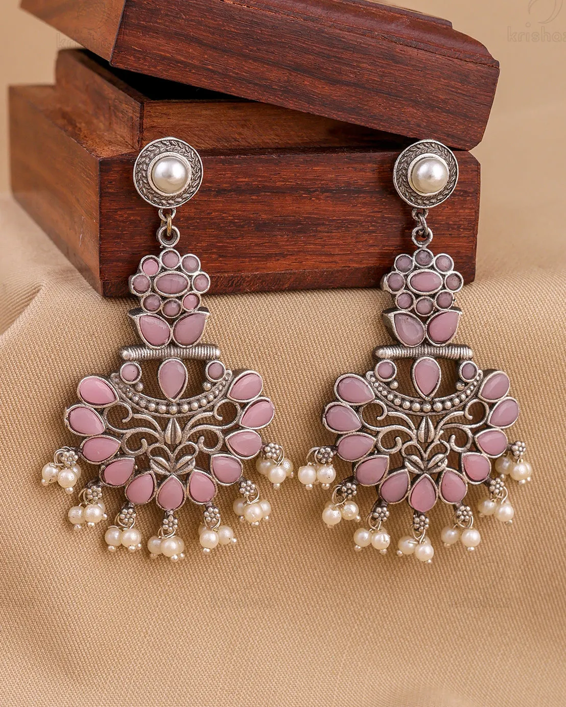 Aadhira Dangler Earring